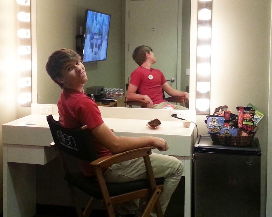 Waiting in the dressing room of the Ellen Degeneres show, junior Alex Lee makes an appearance on Nov. 4. 