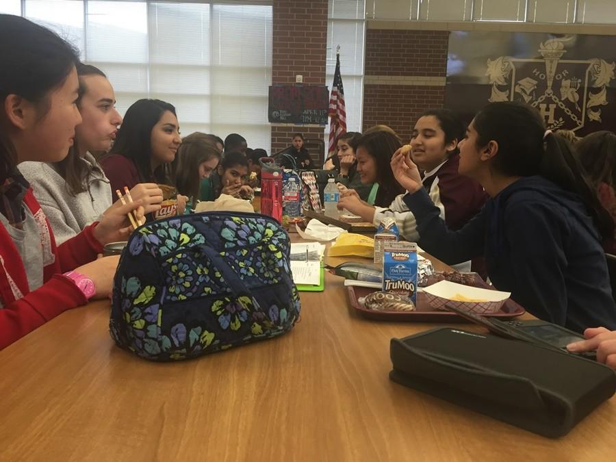 The options students have for lunch can prevent a dull moment at the lunch table. 